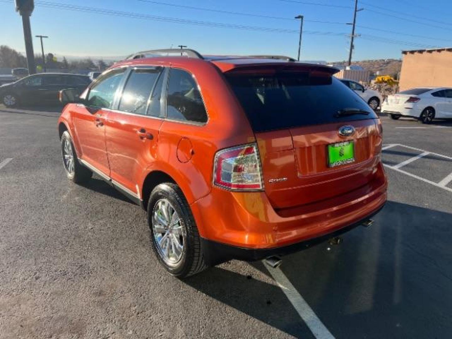 2007 Blazing Copper Metallic /Camel Leather Interior Ford Edge SEL FWD (2FMDK38C27B) with an 3.5L V6 DOHC 24V engine, 6-Speed Automatic transmission, located at 1865 East Red Hills Pkwy, St. George, 84770, (435) 628-0023, 37.120850, -113.543640 - We specialize in helping ALL people get the best financing available. No matter your credit score, good, bad or none we can get you an amazing rate. Had a bankruptcy, divorce, or repossessions? We give you the green light to get your credit back on the road. Low down and affordable payments that fit - Photo#4