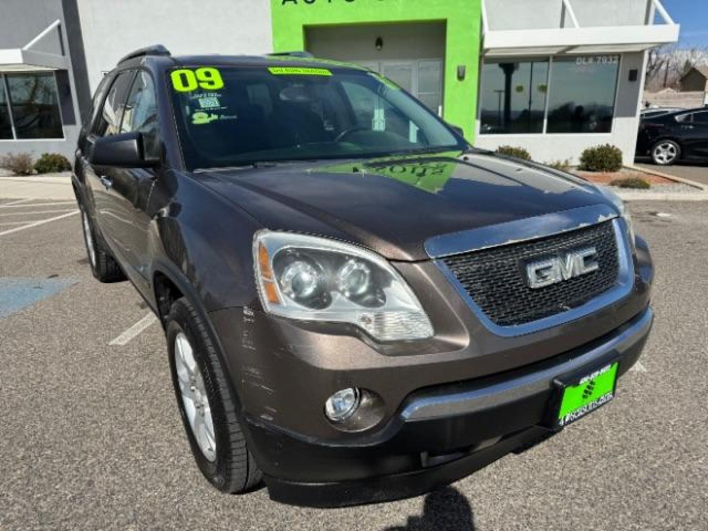 2009 Medium Brown Metalli /Ebony Cloth Interior GMC Acadia SLE-1 FWD (1GKER13D49J) with an 3.6L V6 DOHC 24V engine, 6-Speed Automatic transmission, located at 1865 East Red Hills Pkwy, St. George, 84770, (435) 628-0023, 37.120850, -113.543640 - Photo#1