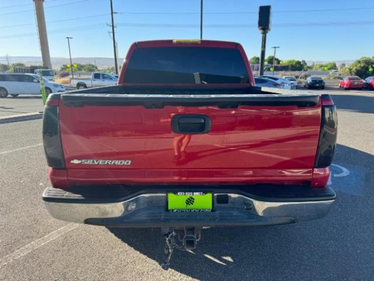 2006 Victory Red /Dark Charcoal Cloth Interior Chevrolet Silverado 1500 LS2 Crew Cab 2WD (2GCEC13V861) with an 4.8L V8 OHV 16V engine, 4-Speed Automatic transmission, located at 1865 East Red Hills Pkwy, St. George, 84770, (435) 628-0023, 37.120850, -113.543640 - We specialize in helping ALL people get the best financing available. No matter your credit score, good, bad or none we can get you an amazing rate. Had a bankruptcy, divorce, or repossessions? We give you the green light to get your credit back on the road. Low down and affordable payments that fit - Photo#7