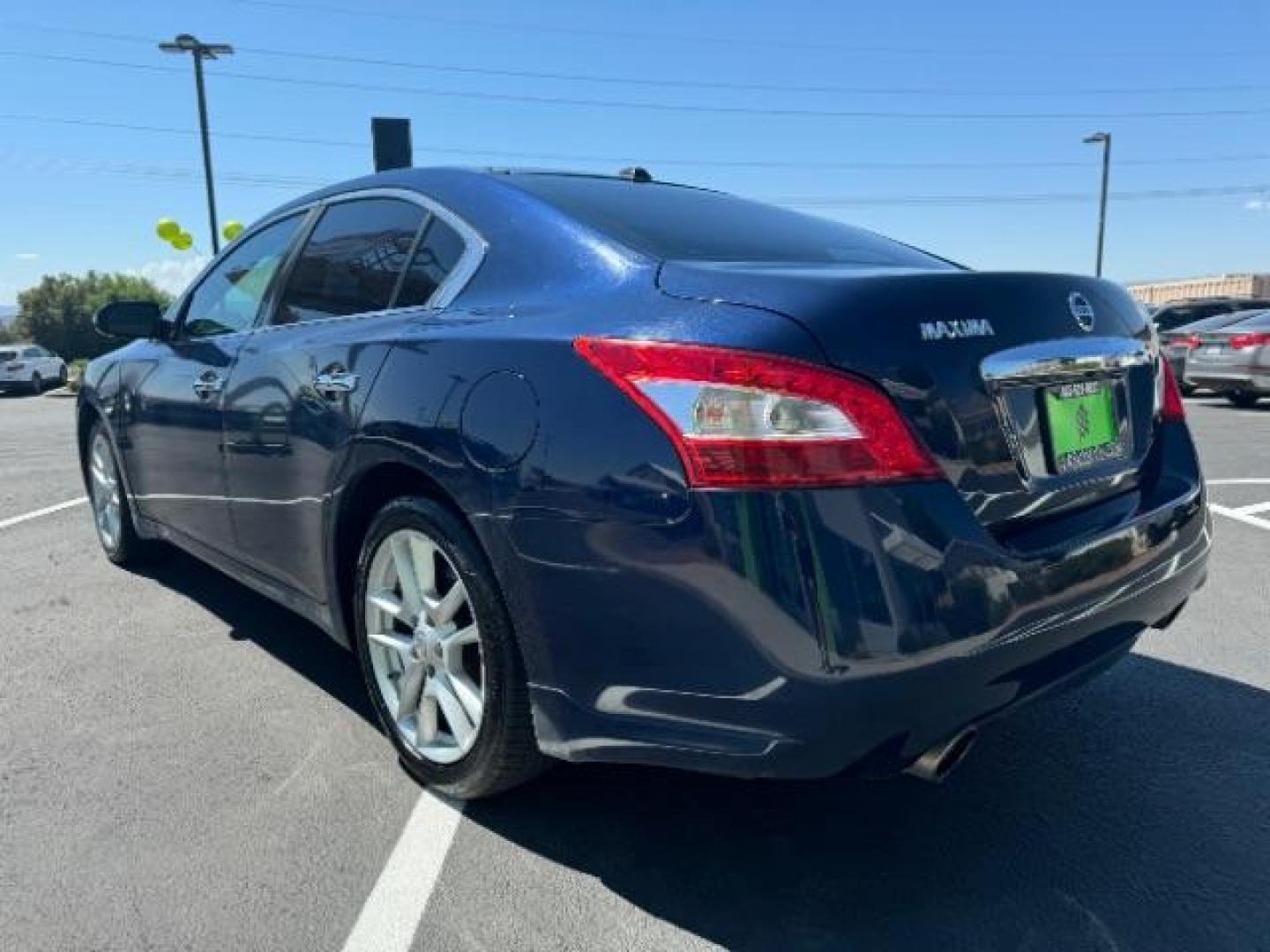 2011 Navy Blue Metallic Nissan Maxima SV (1N4AA5AP8BC) with an 3.5L V6 DOHC 24V engine, Continuously Variabl transmission, located at 940 North Main Street, Cedar City, UT, 84720, (435) 628-0023, 37.692936, -113.061897 - Photo#4