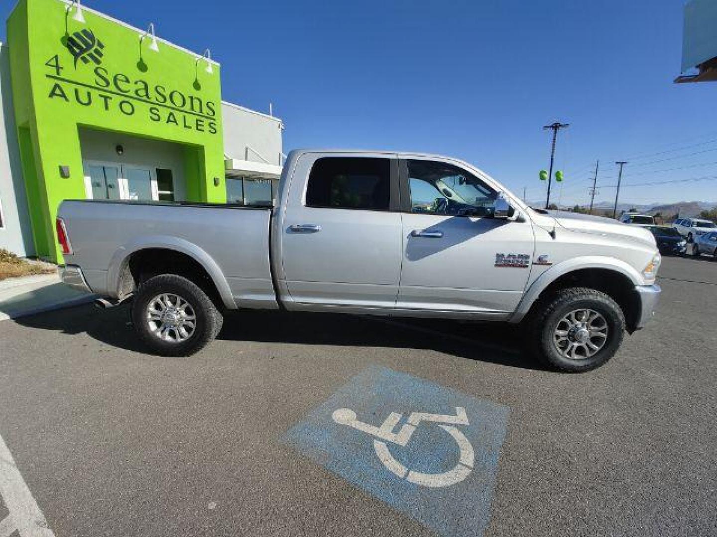 2017 Bright Silver Metallic Clear Coat /Black, leather RAM 2500 Laramie Crew Cab SWB 4WD (3C6UR5FL6HG) with an 6.7L L6 OHV 24V TURBO DIESEL engine, 6-Speed Automatic transmission, located at 1865 East Red Hills Pkwy, St. George, 84770, (435) 628-0023, 37.120850, -113.543640 - We specialize in helping ALL people get the best financing available. No matter your credit score, good, bad or none we can get you an amazing rate. Had a bankruptcy, divorce, or repossessions? We give you the green light to get your credit back on the road. Low down and affordable payments that fit - Photo#7