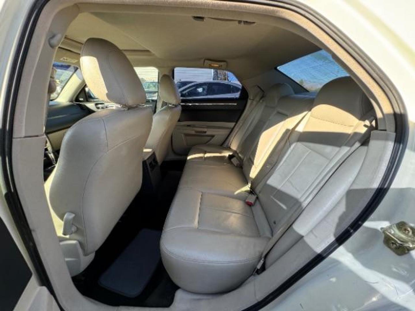 2005 Cool Vanilla /Dark Slate Gray/Light Graystone Leather Interior Chrysler 300 Touring (2C3JA53G25H) with an 3.5L V6 DOHC 24V engine, 4-Speed Automatic transmission, located at 1865 East Red Hills Pkwy, St. George, 84770, (435) 628-0023, 37.120850, -113.543640 - Photo#3