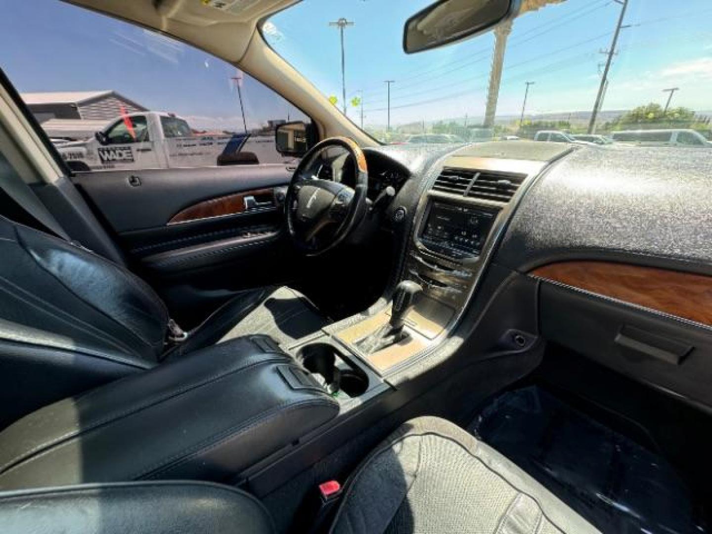 2011 Earth Metallic /Charcoal Black Leather Interior Lincoln MKX FWD (2LMDJ6JK0BB) with an 3.7L V6 DOHC 24V engine, 6-Speed Automatic transmission, located at 940 North Main Street, Cedar City, UT, 84720, (435) 628-0023, 37.692936, -113.061897 - Photo#32