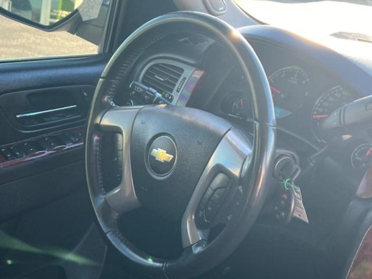 2014 Silver Ice Metallic /Ebony Chevrolet Suburban LT 1500 4WD (1GNSKJE73ER) with an 5.3L V8 OHV 16V FFV engine, 6-Speed Automatic transmission, located at 1865 East Red Hills Pkwy, St. George, 84770, (435) 628-0023, 37.120850, -113.543640 - We specialize in helping ALL people get the best financing available. No matter your credit score, good, bad or none we can get you an amazing rate. Had a bankruptcy, divorce, or repossessions? We give you the green light to get your credit back on the road. Low down and affordable payments that fit - Photo#38