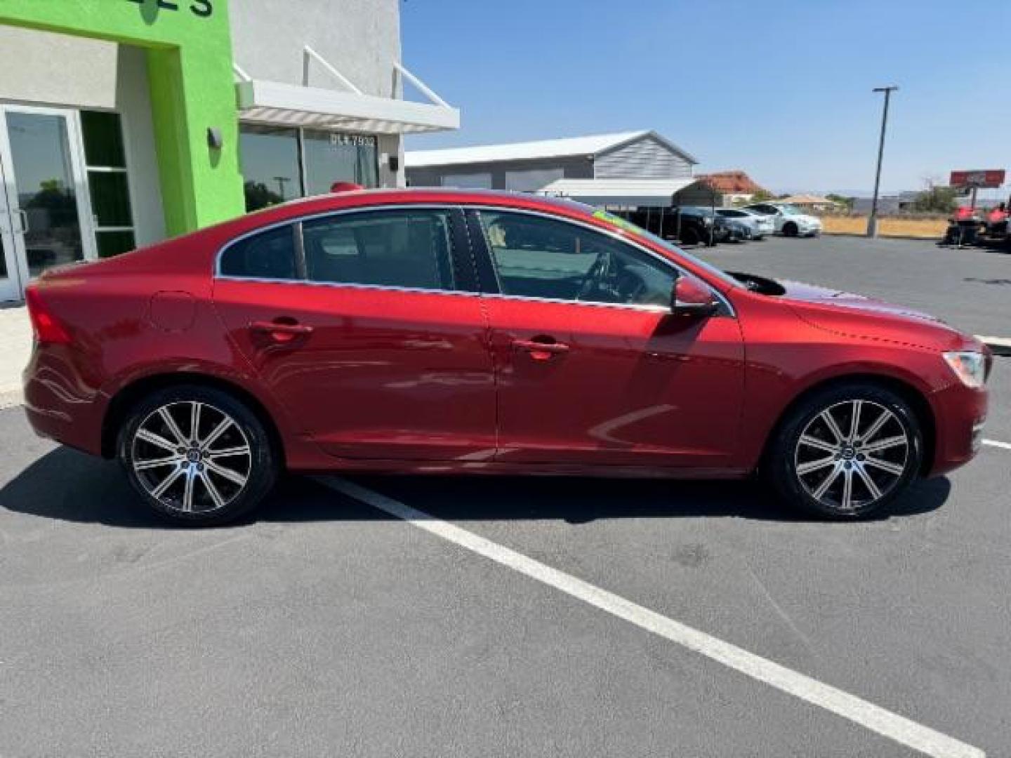 2016 Flamenco Red Metalli /Beechwood/Off-Black, Volvo S60 T5 Inscription Plati (LYV612TM2GB) with an 2.5L L5 DOHC 20V engine, 6-Speed Automatic transmission, located at 1865 East Red Hills Pkwy, St. George, 84770, (435) 628-0023, 37.120850, -113.543640 - Photo#7