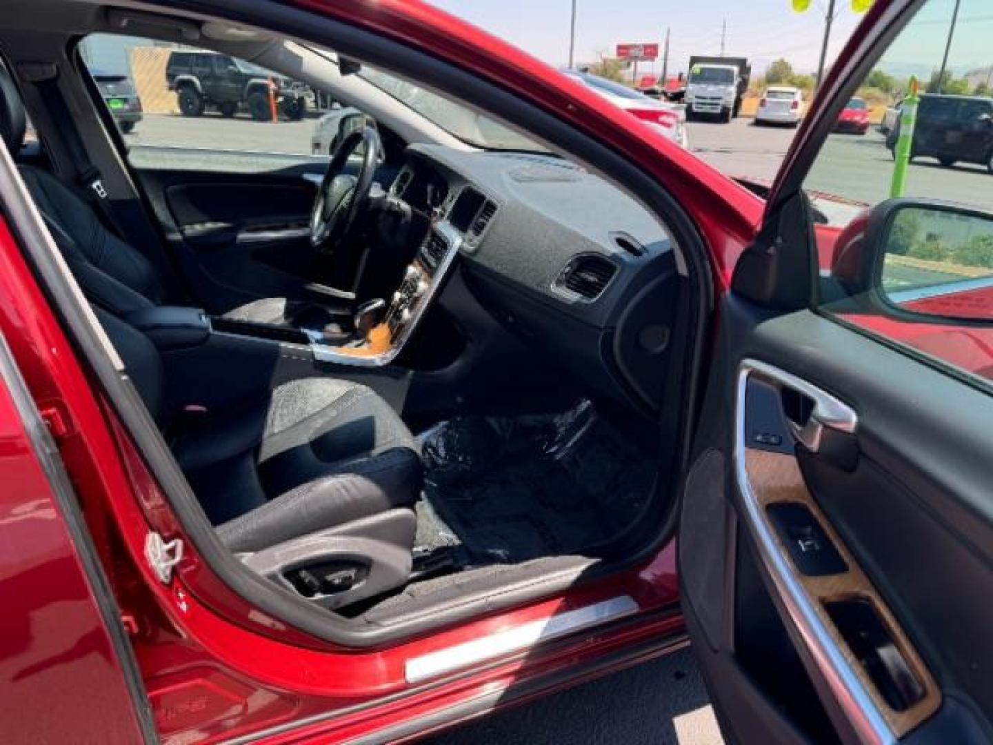 2016 Flamenco Red Metalli /Beechwood/Off-Black, Volvo S60 T5 Inscription Plati (LYV612TM2GB) with an 2.5L L5 DOHC 20V engine, 6-Speed Automatic transmission, located at 1865 East Red Hills Pkwy, St. George, 84770, (435) 628-0023, 37.120850, -113.543640 - We specialize in helping ALL people get the best financing available. No matter your credit score, good, bad or none we can get you an amazing rate. Had a bankruptcy, divorce, or repossessions? We give you the green light to get your credit back on the road. Low down and affordable payments that fit - Photo#30