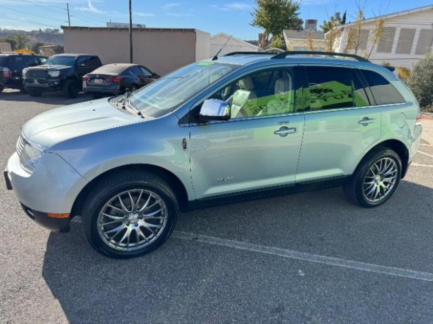 2008 Light Ice Blue /Light Camel Leather Lincoln MKX AWD (2LMDU88CX8B) with an 3.5L V6 DOHC 24V engine, 6-Speed Automatic transmission, located at 940 North Main Street, Cedar City, UT, 84720, (435) 628-0023, 37.692936, -113.061897 - Photo#4