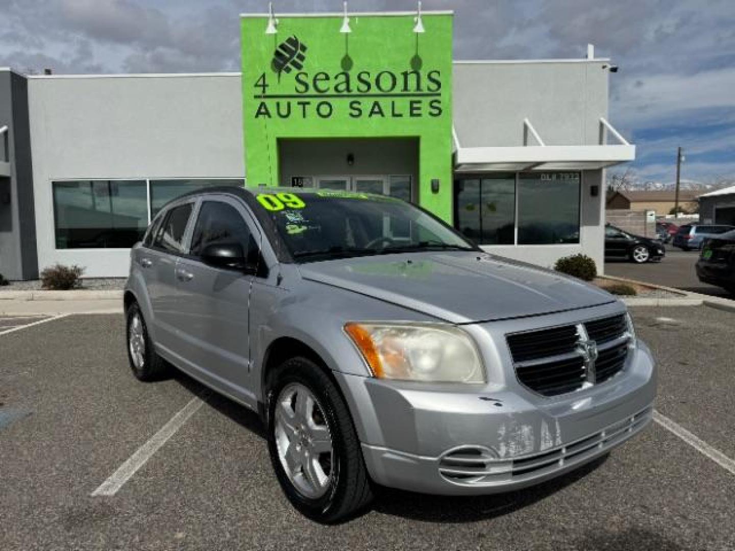 2009 Bright Silver Metallic /Dark Slate Gray Cloth Interior Dodge Caliber SXT (1B3HB48A99D) with an 2.0L L4 DOHC 16V engine, Continuously Variable Transmission transmission, located at 1865 East Red Hills Pkwy, St. George, 84770, (435) 628-0023, 37.120850, -113.543640 - We specialize in helping ALL people get the best financing available. No matter your credit score, good, bad or none we can get you an amazing rate. Had a bankruptcy, divorce, or repossessions? We give you the green light to get your credit back on the road. Low down and affordable payments that fit - Photo#0