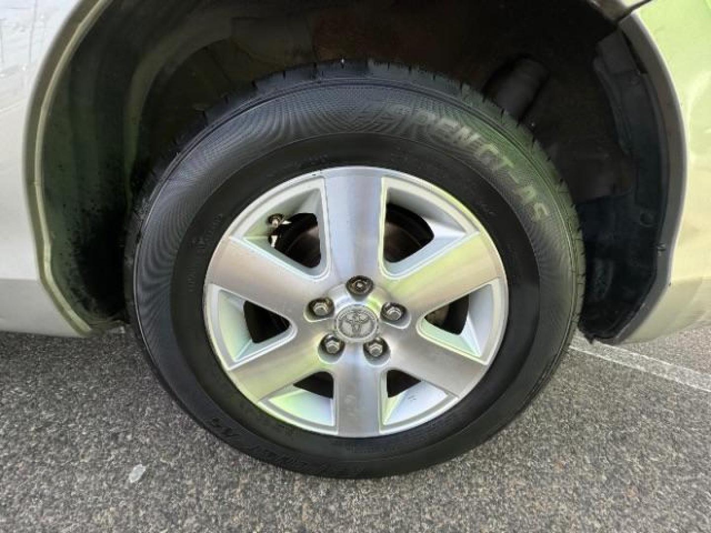 2007 Slate Metallic /Gray Leather Interior Toyota Sienna CE FWD 7-Passenger (5TDZK23C87S) with an 3.5L V6 EFI DOHC 24V engine, 5-Speed Automatic transmission, located at 1865 East Red Hills Pkwy, St. George, 84770, (435) 628-0023, 37.120850, -113.543640 - We specialize in helping ALL people get the best financing available. No matter your credit score, good, bad or none we can get you an amazing rate. Had a bankruptcy, divorce, or repossessions? We give you the green light to get your credit back on the road. Low down and affordable payments that fit - Photo#13