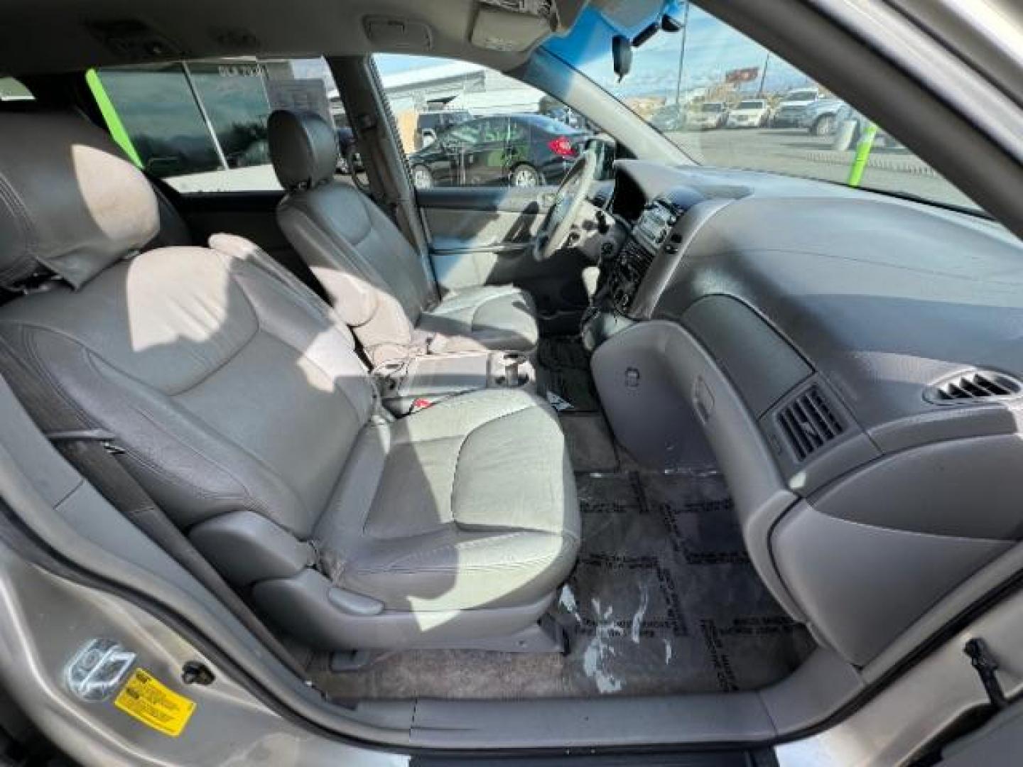 2007 Slate Metallic /Gray Leather Interior Toyota Sienna CE FWD 7-Passenger (5TDZK23C87S) with an 3.5L V6 EFI DOHC 24V engine, 5-Speed Automatic transmission, located at 1865 East Red Hills Pkwy, St. George, 84770, (435) 628-0023, 37.120850, -113.543640 - We specialize in helping ALL people get the best financing available. No matter your credit score, good, bad or none we can get you an amazing rate. Had a bankruptcy, divorce, or repossessions? We give you the green light to get your credit back on the road. Low down and affordable payments that fit - Photo#32