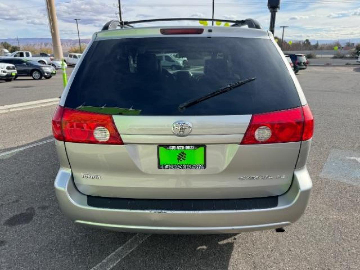 2007 Slate Metallic /Gray Leather Interior Toyota Sienna CE FWD 7-Passenger (5TDZK23C87S) with an 3.5L V6 EFI DOHC 24V engine, 5-Speed Automatic transmission, located at 1865 East Red Hills Pkwy, St. George, 84770, (435) 628-0023, 37.120850, -113.543640 - We specialize in helping ALL people get the best financing available. No matter your credit score, good, bad or none we can get you an amazing rate. Had a bankruptcy, divorce, or repossessions? We give you the green light to get your credit back on the road. Low down and affordable payments that fit - Photo#7