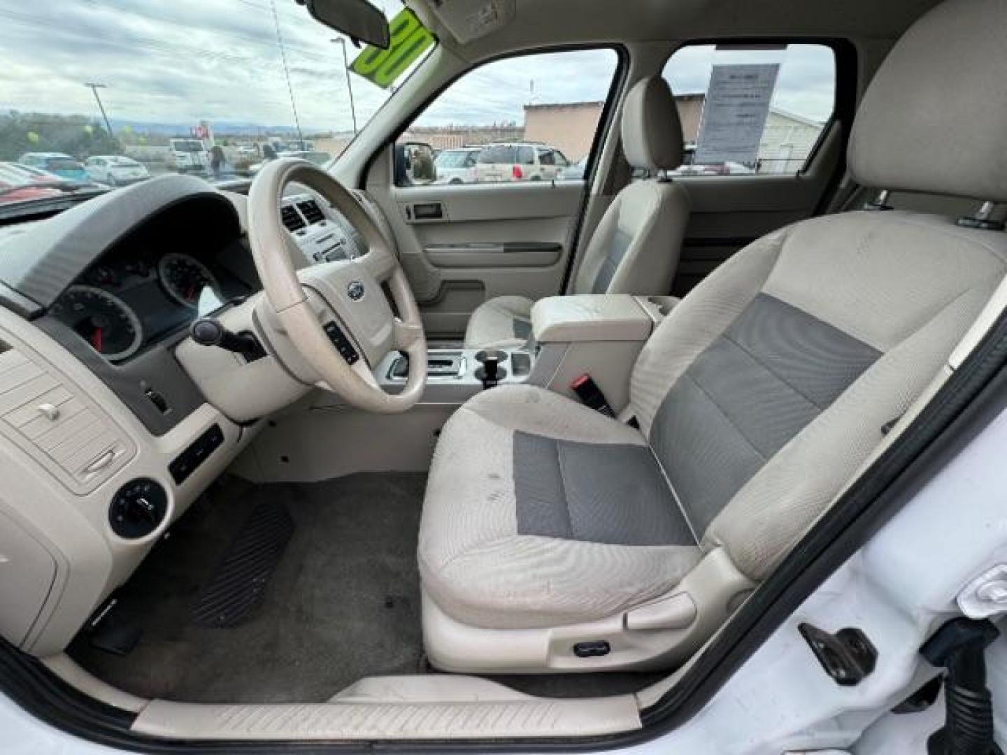 2008 Oxford White /Stone Cloth Interior Ford Escape Hybrid FWD (1FMCU49H98K) with an 2.3L L4 DOHC 16V HYBRID engine, Continuously Variable Transmission transmission, located at 1865 East Red Hills Pkwy, St. George, 84770, (435) 628-0023, 37.120850, -113.543640 - We specialize in helping ALL people get the best financing available. No matter your credit score, good, bad or none we can get you an amazing rate. Had a bankruptcy, divorce, or repossessions? We give you the green light to get your credit back on the road. Low down and affordable payments that fit - Photo#18