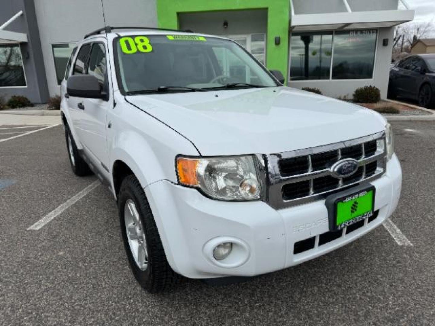 2008 Oxford White /Stone Cloth Interior Ford Escape Hybrid FWD (1FMCU49H98K) with an 2.3L L4 DOHC 16V HYBRID engine, Continuously Variable Transmission transmission, located at 1865 East Red Hills Pkwy, St. George, 84770, (435) 628-0023, 37.120850, -113.543640 - We specialize in helping ALL people get the best financing available. No matter your credit score, good, bad or none we can get you an amazing rate. Had a bankruptcy, divorce, or repossessions? We give you the green light to get your credit back on the road. Low down and affordable payments that fit - Photo#1