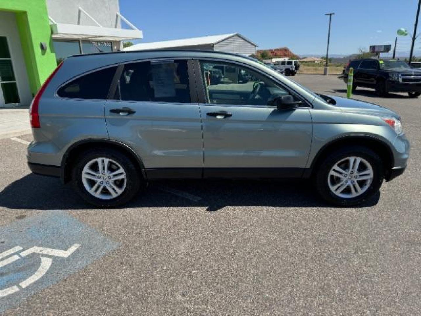 2010 Opal Sage Metallic /Ivory Cloth Interior Honda CR-V EX 4WD 5-Speed AT (5J6RE4H53AL) with an 2.4L L4 DOHC 16V engine, 5-Speed Automatic transmission, located at 940 North Main Street, Cedar City, UT, 84720, (435) 628-0023, 37.692936, -113.061897 - Photo#11