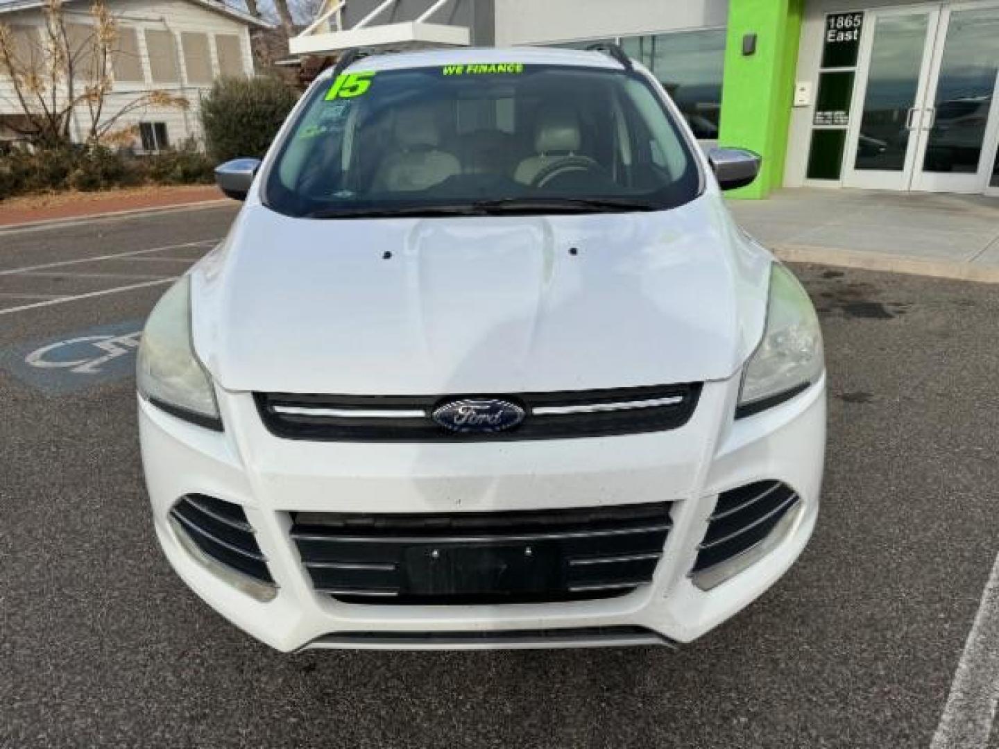 2015 Oxford White /Charcoal Black Ford Escape SE FWD (1FMCU0GX1FU) with an 1.6L L4 DOHC 16V engine, 6-Speed Automatic transmission, located at 1865 East Red Hills Pkwy, St. George, 84770, (435) 628-0023, 37.120850, -113.543640 - Photo#2