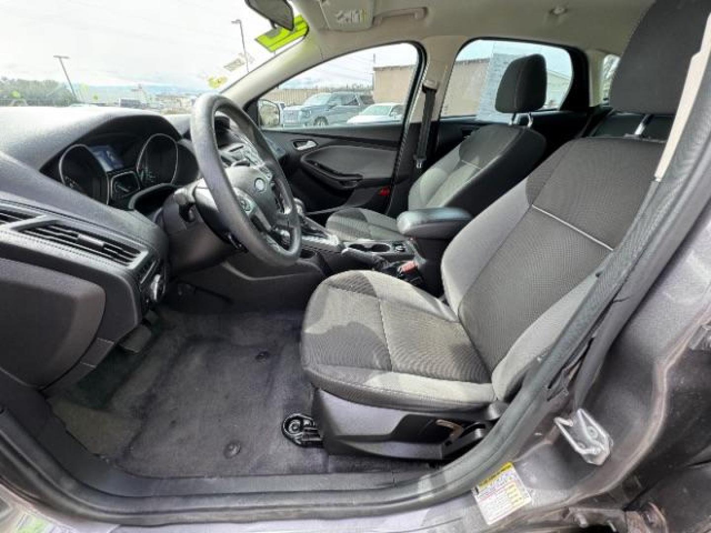 2012 Sterling Grey Metallic /Charcoal Black/Metal Gray Cloth Interior Ford Focus SE (1FAHP3K24CL) with an 2.0L L4 DOHC 16V engine, 6-Speed Automatic transmission, located at 1865 East Red Hills Pkwy, St. George, 84770, (435) 628-0023, 37.120850, -113.543640 - Photo#18