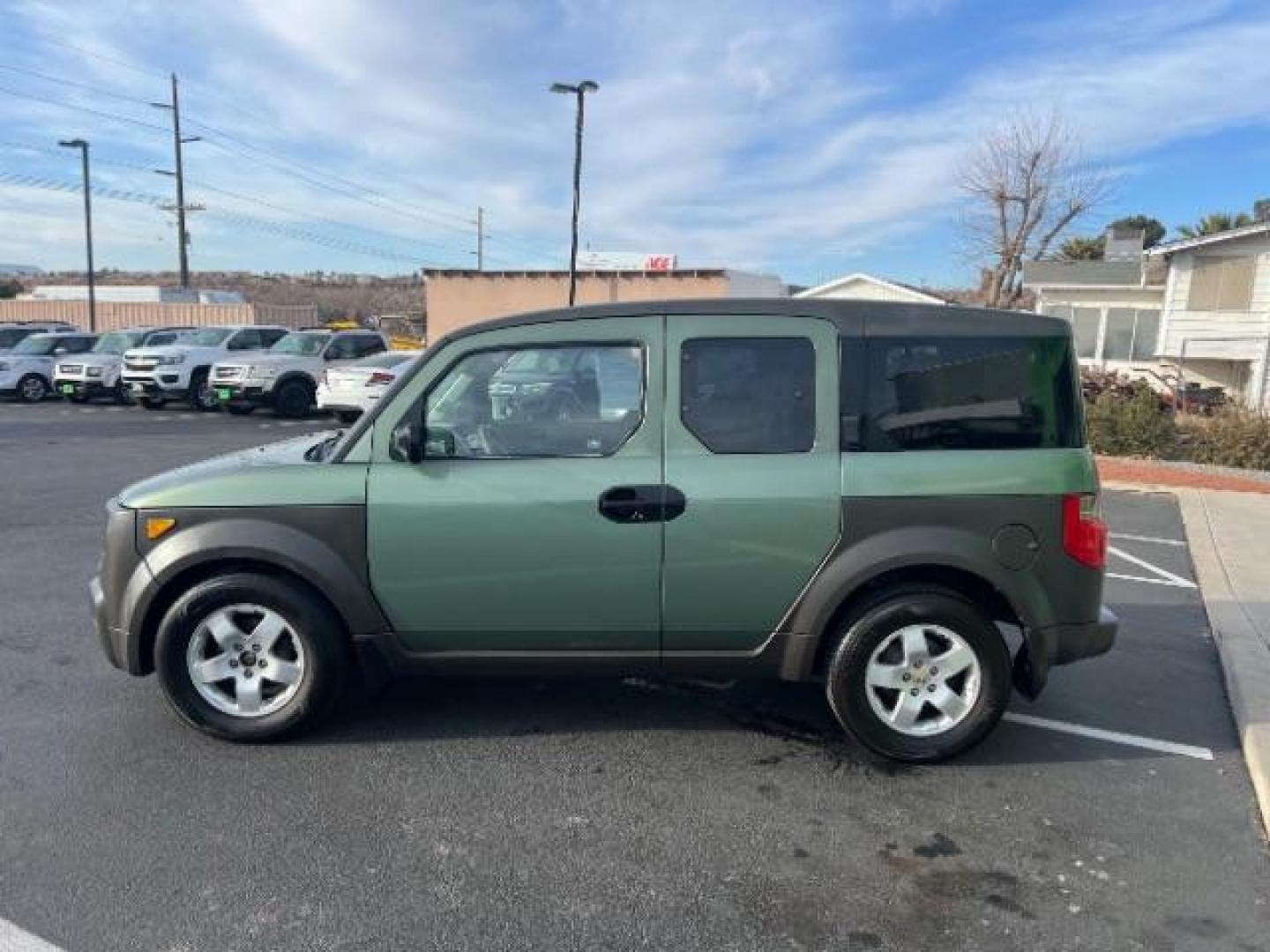 2003 Galapagos Green Meta /Black/Gray Cloth Int Honda Element EX 2WD (5J6YH18533L) with an 2.4L L4 DOHC 16V engine, 5 speed automatic transmission, located at 1865 East Red Hills Pkwy, St. George, 84770, (435) 628-0023, 37.120850, -113.543640 - We specialize in helping ALL people get the best financing available. No matter your credit score, good, bad or none we can get you an amazing rate. Had a bankruptcy, divorce, or repossessions? We give you the green light to get your credit back on the road. Low down and affordable payments that fit - Photo#3