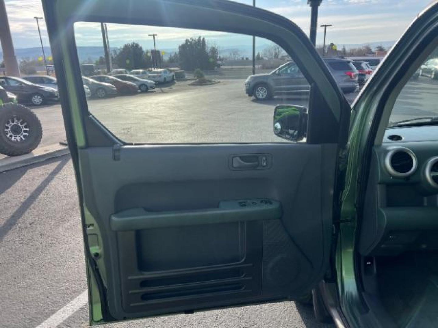 2003 Galapagos Green Meta /Black/Gray Cloth Int Honda Element EX 2WD (5J6YH18533L) with an 2.4L L4 DOHC 16V engine, 5 speed automatic transmission, located at 1865 East Red Hills Pkwy, St. George, 84770, (435) 628-0023, 37.120850, -113.543640 - We specialize in helping ALL people get the best financing available. No matter your credit score, good, bad or none we can get you an amazing rate. Had a bankruptcy, divorce, or repossessions? We give you the green light to get your credit back on the road. Low down and affordable payments that fit - Photo#12