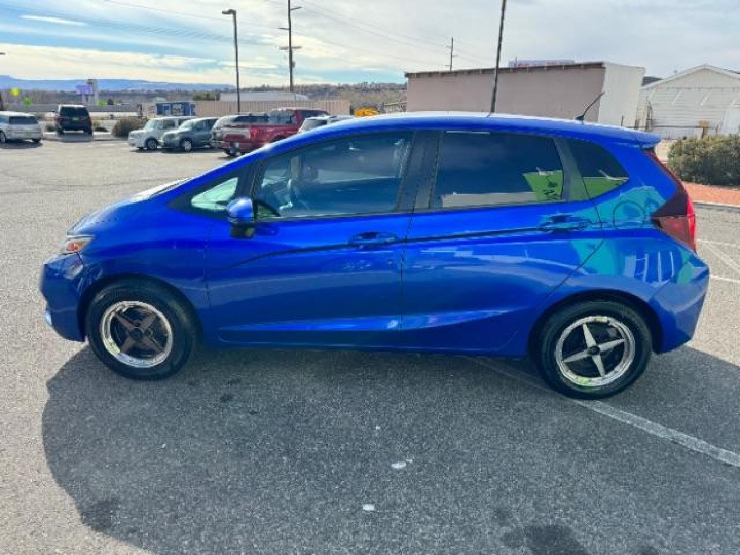 2015 Aegean Blue Metallic Honda Fit HATCHBACK 4-DR (3HGGK5G59FM) with an 1.5L L4 SOHC 16V engine, 6-Speed Manual transmission, located at 1865 East Red Hills Pkwy, St. George, 84770, (435) 628-0023, 37.120850, -113.543640 - We specialize in helping ALL people get the best financing available. No matter your credit score, good, bad or none we can get you an amazing rate. Had a bankruptcy, divorce, or repossessions? We give you the green light to get your credit back on the road. Low down and affordable payments that fit - Photo#4