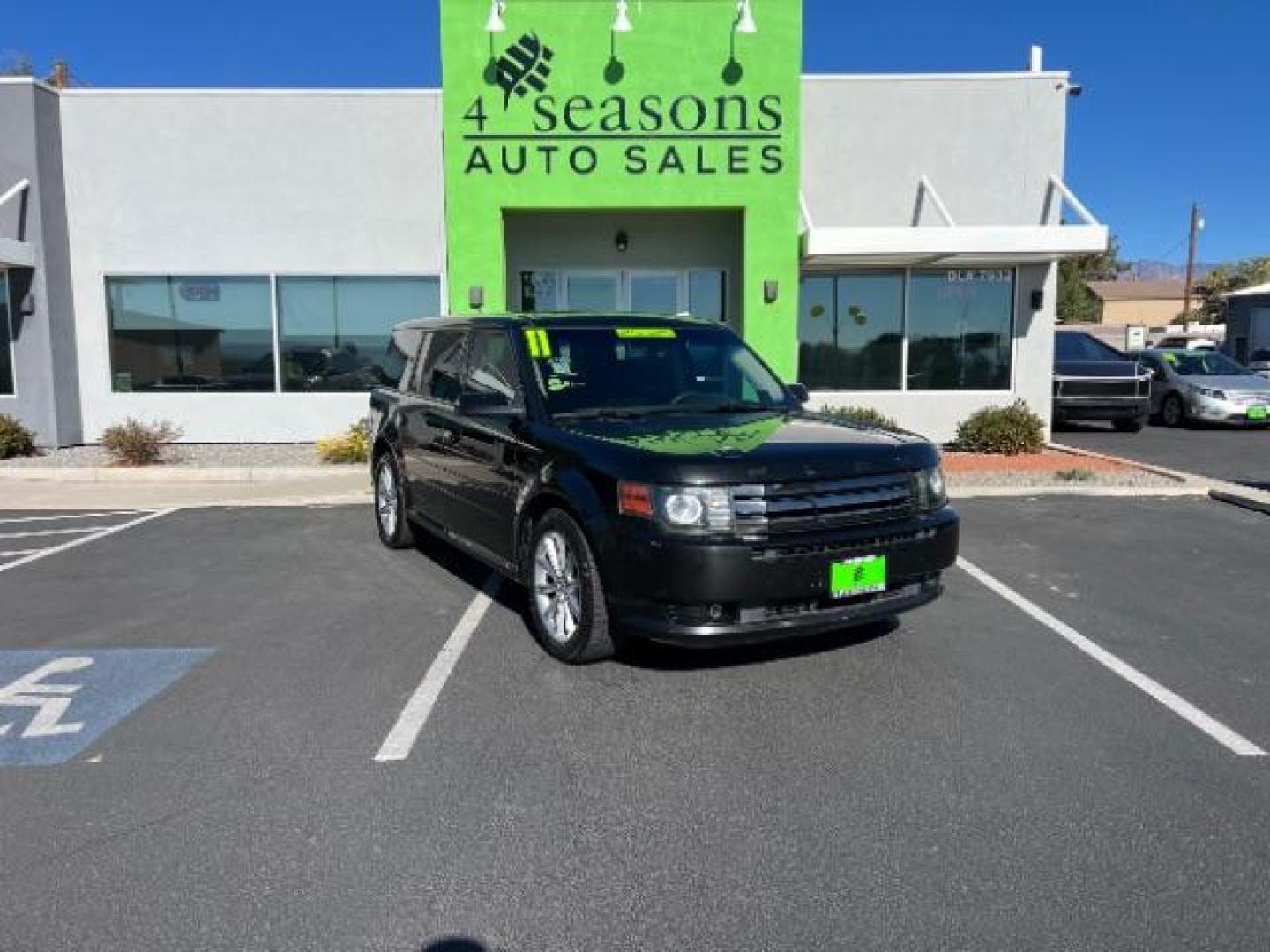 2011 Tuxedo Black Metalli /Charcoal Black Leath Ford Flex Limited FWD (2FMGK5DC8BB) with an 3.5L V6 DOHC 24V engine, 6-Speed Automatic Ov transmission, located at 1865 East Red Hills Pkwy, St. George, 84770, (435) 628-0023, 37.120850, -113.543640 - We specialize in helping ALL people get the best financing available. No matter your credit score, good, bad or none we can get you an amazing rate. Had a bankruptcy, divorce, or repossessions? We give you the green light to get your credit back on the road. Low down and affordable payments that fit - Photo#0