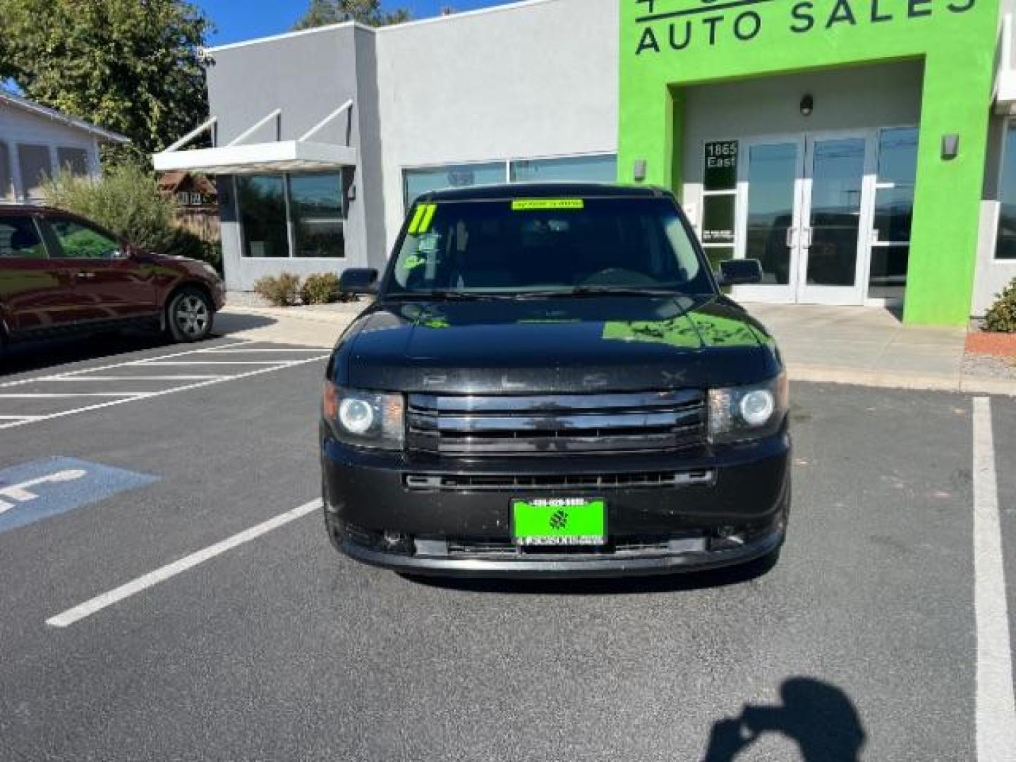 2011 Tuxedo Black Metalli /Charcoal Black Leath Ford Flex Limited FWD (2FMGK5DC8BB) with an 3.5L V6 DOHC 24V engine, 6-Speed Automatic Ov transmission, located at 1865 East Red Hills Pkwy, St. George, 84770, (435) 628-0023, 37.120850, -113.543640 - We specialize in helping ALL people get the best financing available. No matter your credit score, good, bad or none we can get you an amazing rate. Had a bankruptcy, divorce, or repossessions? We give you the green light to get your credit back on the road. Low down and affordable payments that fit - Photo#1