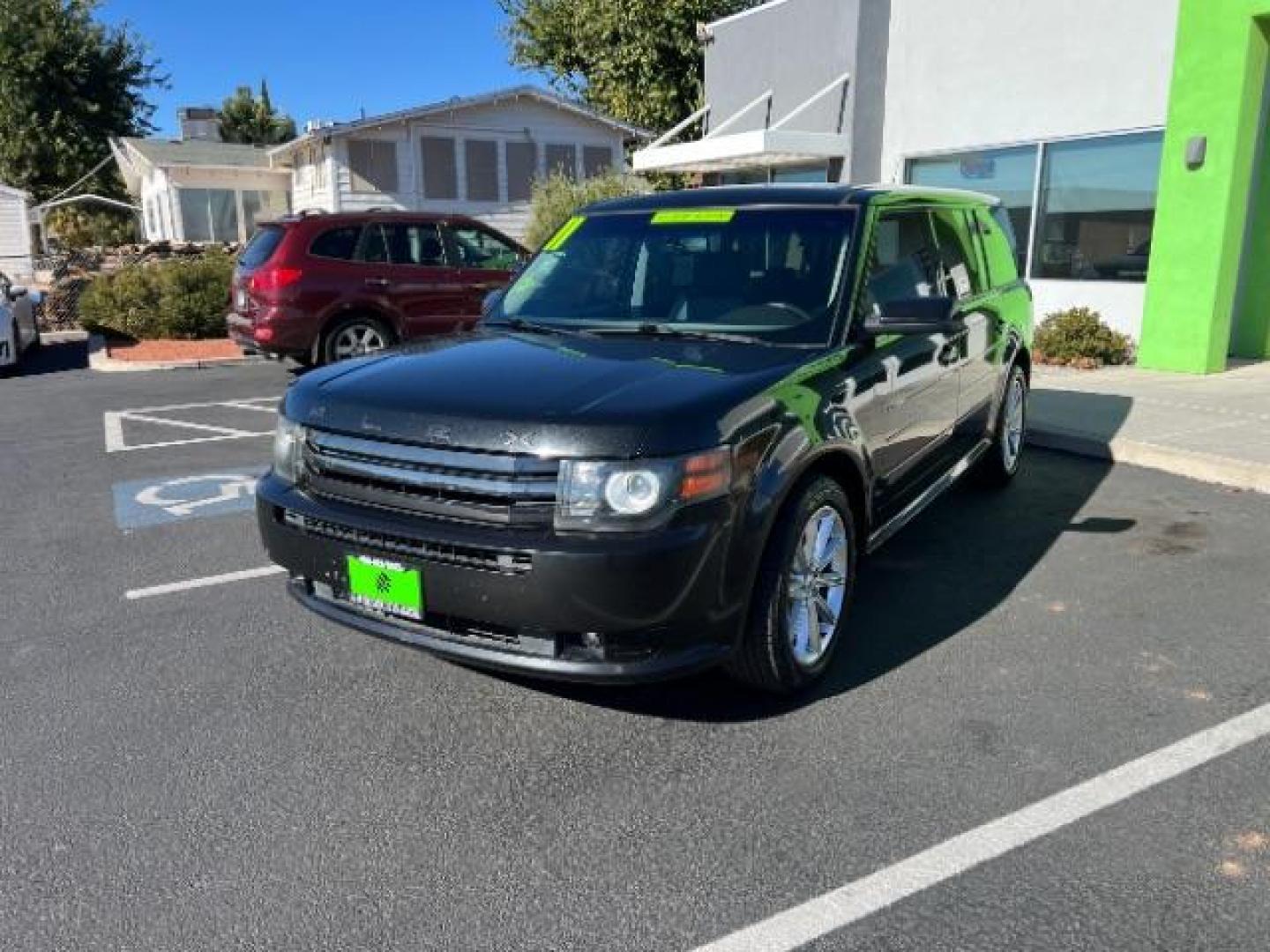 2011 Tuxedo Black Metalli /Charcoal Black Leath Ford Flex Limited FWD (2FMGK5DC8BB) with an 3.5L V6 DOHC 24V engine, 6-Speed Automatic Ov transmission, located at 1865 East Red Hills Pkwy, St. George, 84770, (435) 628-0023, 37.120850, -113.543640 - We specialize in helping ALL people get the best financing available. No matter your credit score, good, bad or none we can get you an amazing rate. Had a bankruptcy, divorce, or repossessions? We give you the green light to get your credit back on the road. Low down and affordable payments that fit - Photo#2