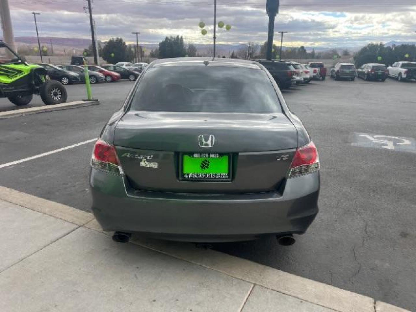 2009 Polished Metal Metallic /Ivory Leather Interior Honda Accord EX-L V-6 Sedan AT (1HGCP36809A) with an 3.5L V6 SOHC 24V engine, 5-Speed Automatic transmission, located at 1865 East Red Hills Pkwy, St. George, 84770, (435) 628-0023, 37.120850, -113.543640 - We specialize in helping ALL people get the best financing available. No matter your credit score, good, bad or none we can get you an amazing rate. Had a bankruptcy, divorce, or repossessions? We give you the green light to get your credit back on the road. Low down and affordable payments that fit - Photo#5