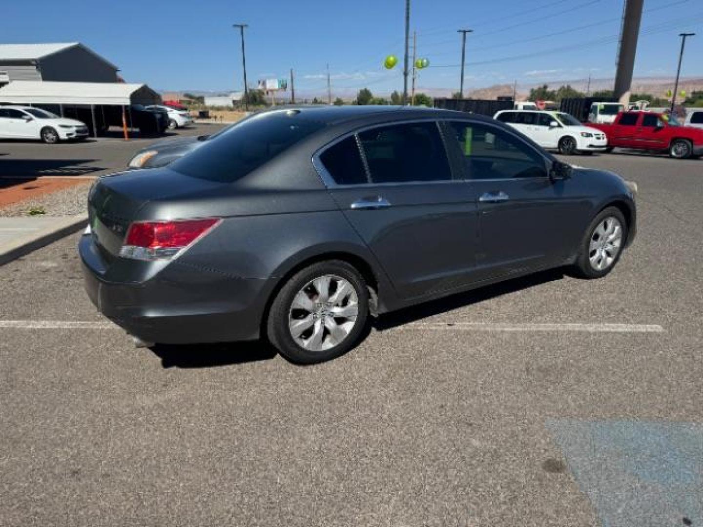 2009 Polished Metal Metal /Gray Leather Interio Honda Accord EX-L V-6 Sedan AT (1HGCP36809A) with an 3.5L V6 SOHC 24V engine, 5-Speed Automatic transmission, located at 1865 East Red Hills Pkwy, St. George, 84770, (435) 628-0023, 37.120850, -113.543640 - Photo#9