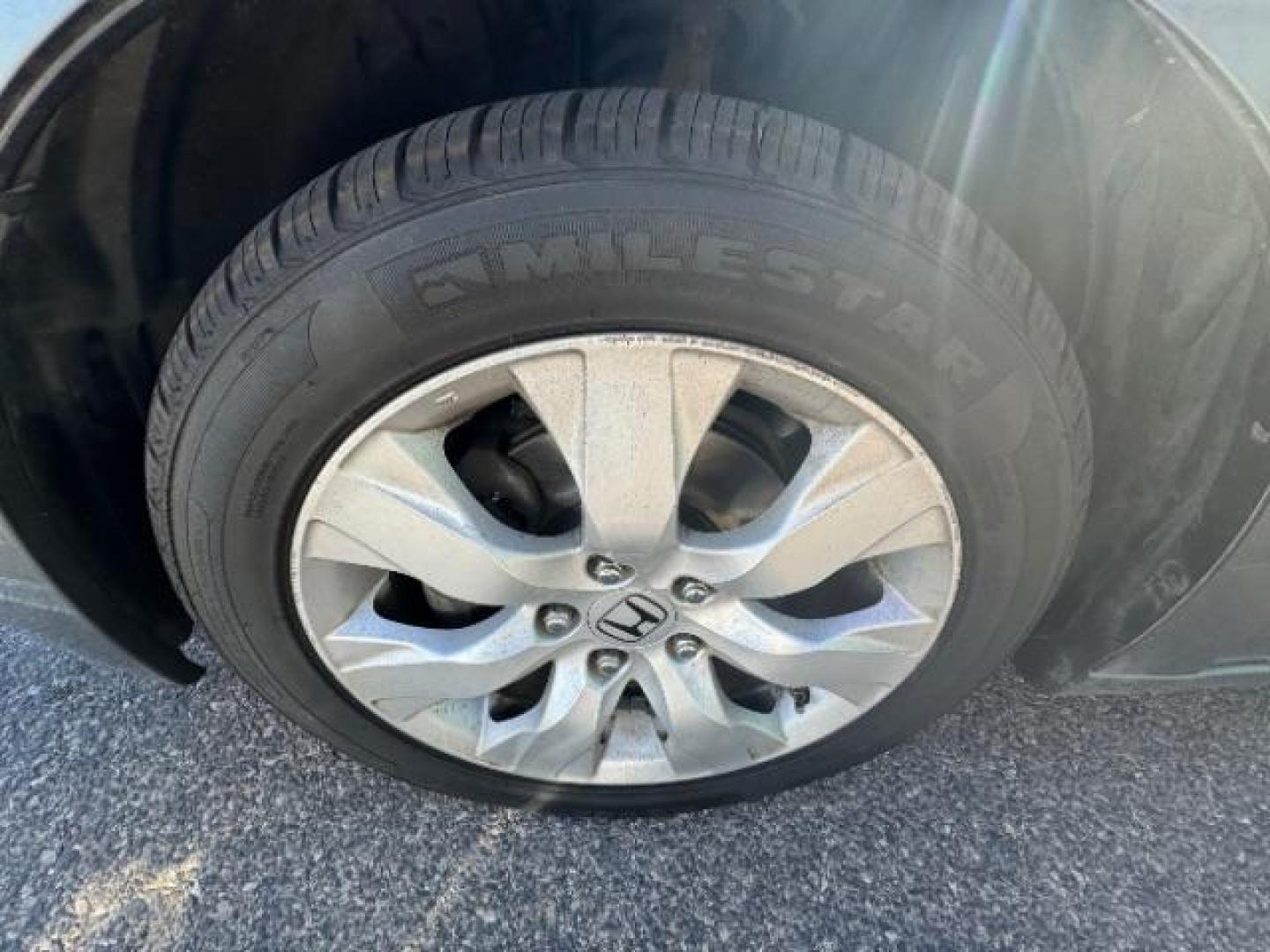 2009 Polished Metal Metal /Gray Leather Interio Honda Accord EX-L V-6 Sedan AT (1HGCP36809A) with an 3.5L V6 SOHC 24V engine, 5-Speed Automatic transmission, located at 1865 East Red Hills Pkwy, St. George, 84770, (435) 628-0023, 37.120850, -113.543640 - Photo#14