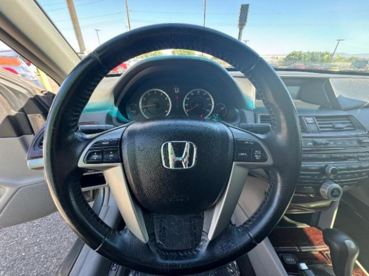 2009 Polished Metal Metal /Gray Leather Interio Honda Accord EX-L V-6 Sedan AT (1HGCP36809A) with an 3.5L V6 SOHC 24V engine, 5-Speed Automatic transmission, located at 1865 East Red Hills Pkwy, St. George, 84770, (435) 628-0023, 37.120850, -113.543640 - Photo#20