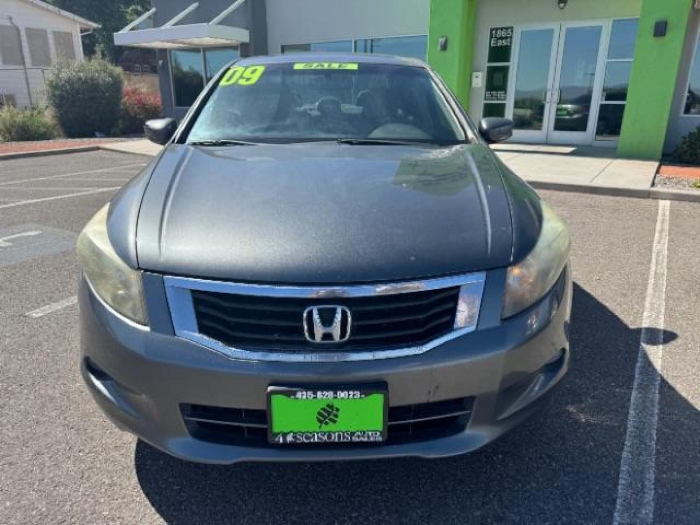 2009 Polished Metal Metal /Gray Leather Interio Honda Accord EX-L V-6 Sedan AT (1HGCP36809A) with an 3.5L V6 SOHC 24V engine, 5-Speed Automatic transmission, located at 1865 East Red Hills Pkwy, St. George, 84770, (435) 628-0023, 37.120850, -113.543640 - Photo#2