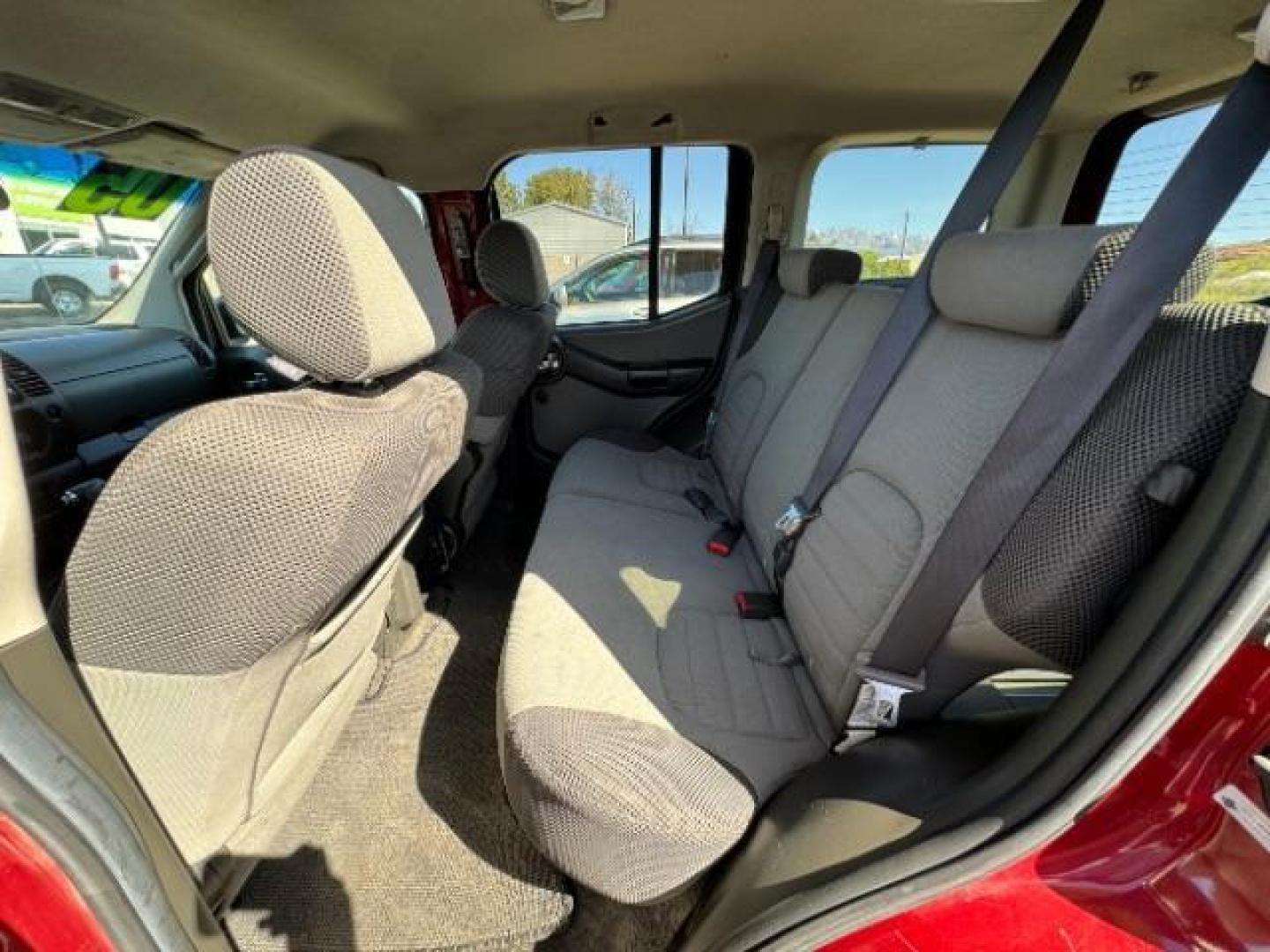 2005 Red Brawn /Desert Cloth Interior Nissan Xterra S 4WD (5N1AN08W55C) with an 4.0L V6 DOHC 24V engine, 5-Speed Automatic transmission, located at 1865 East Red Hills Pkwy, St. George, 84770, (435) 628-0023, 37.120850, -113.543640 - Photo#11