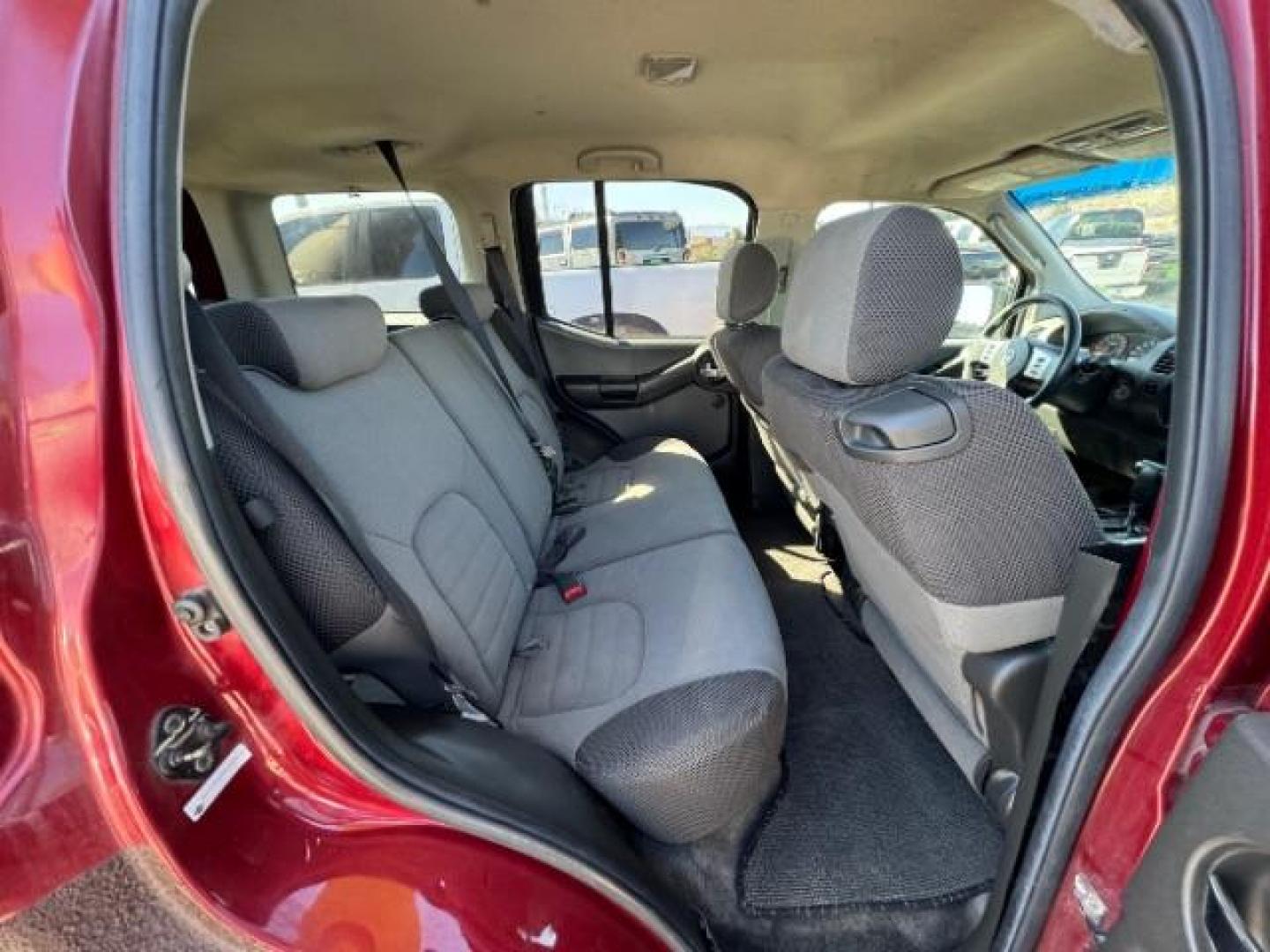 2005 Red Brawn /Desert Cloth Interior Nissan Xterra S 4WD (5N1AN08W55C) with an 4.0L V6 DOHC 24V engine, 5-Speed Automatic transmission, located at 1865 East Red Hills Pkwy, St. George, 84770, (435) 628-0023, 37.120850, -113.543640 - Photo#14