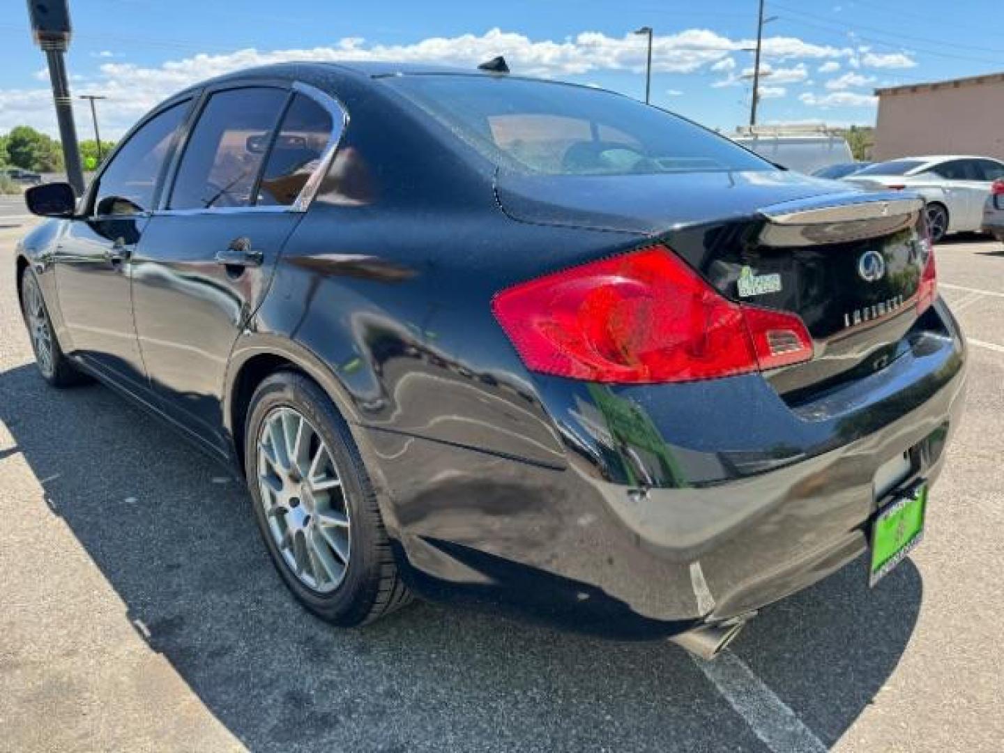 2009 Black Obsidian /Graphite Leather Int Infiniti G Sedan G37 (JNKCV61E39M) with an 3.7L V6 DOHC 24V engine, 5-Speed Automatic transmission, located at 1865 East Red Hills Pkwy, St. George, 84770, (435) 628-0023, 37.120850, -113.543640 - We specialize in helping ALL people get the best financing available. No matter your credit score, good, bad or none we can get you an amazing rate. Had a bankruptcy, divorce, or repossessions? We give you the green light to get your credit back on the road. Low down and affordable payments that fit - Photo#4