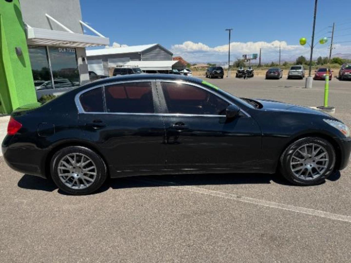 2009 Black Obsidian /Graphite Leather Int Infiniti G Sedan G37 (JNKCV61E39M) with an 3.7L V6 DOHC 24V engine, 5-Speed Automatic transmission, located at 1865 East Red Hills Pkwy, St. George, 84770, (435) 628-0023, 37.120850, -113.543640 - We specialize in helping ALL people get the best financing available. No matter your credit score, good, bad or none we can get you an amazing rate. Had a bankruptcy, divorce, or repossessions? We give you the green light to get your credit back on the road. Low down and affordable payments that fit - Photo#7