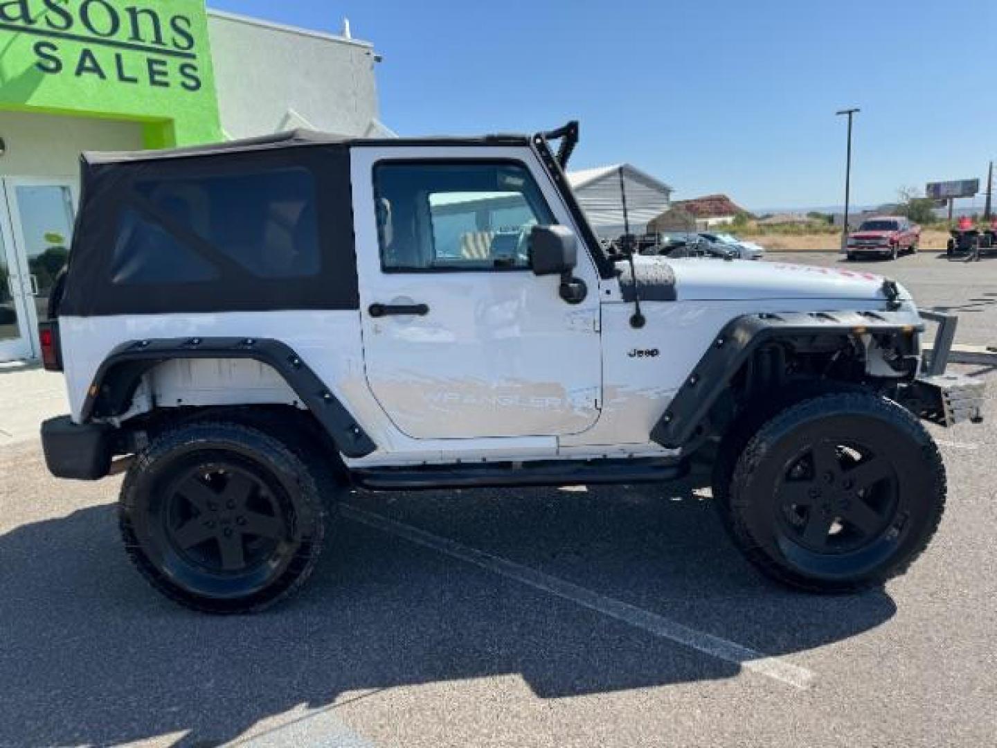 2014 Bright White Clearcoat /Black Jeep Wrangler Sport 4WD (1C4AJWAG6EL) with an 3.6L V6 DOHC 24V FFV engine, 5-Speed Automatic transmission, located at 1865 East Red Hills Pkwy, St. George, 84770, (435) 628-0023, 37.120850, -113.543640 - We specialize in helping ALL people get the best financing available. No matter your credit score, good, bad or none we can get you an amazing rate. Had a bankruptcy, divorce, or repossessions? We give you the green light to get your credit back on the road. Low down and affordable payments that fit - Photo#7