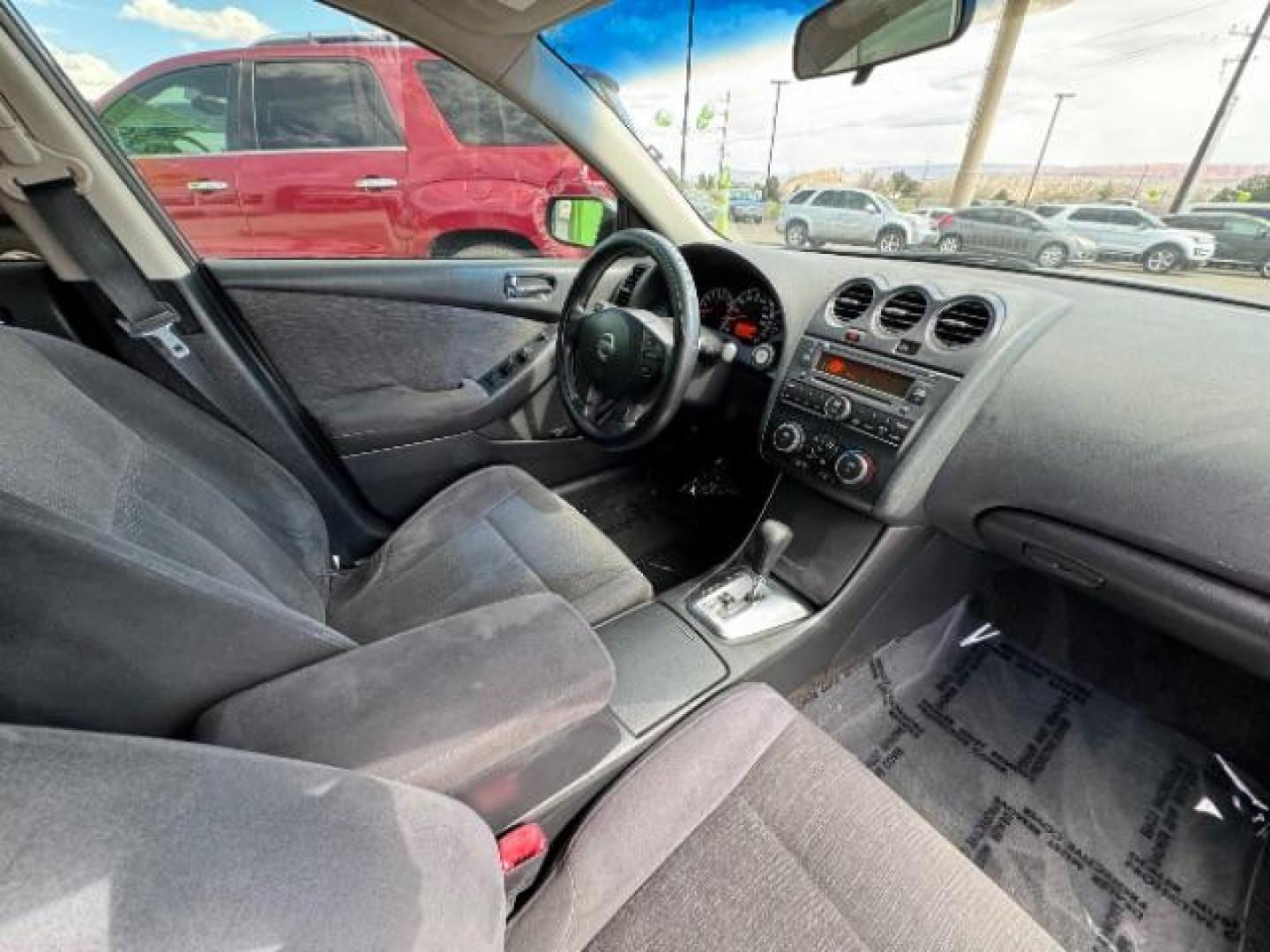 2010 Ocean Gray Metallic /Charcoal Cloth Interior Nissan Altima 2.5 S (1N4AL2AP2AN) with an 2.5L L4 DOHC 16V engine, Continuously Variable Transmission transmission, located at 940 North Main Street, Cedar City, UT, 84720, (435) 628-0023, 37.692936, -113.061897 - Photo#30