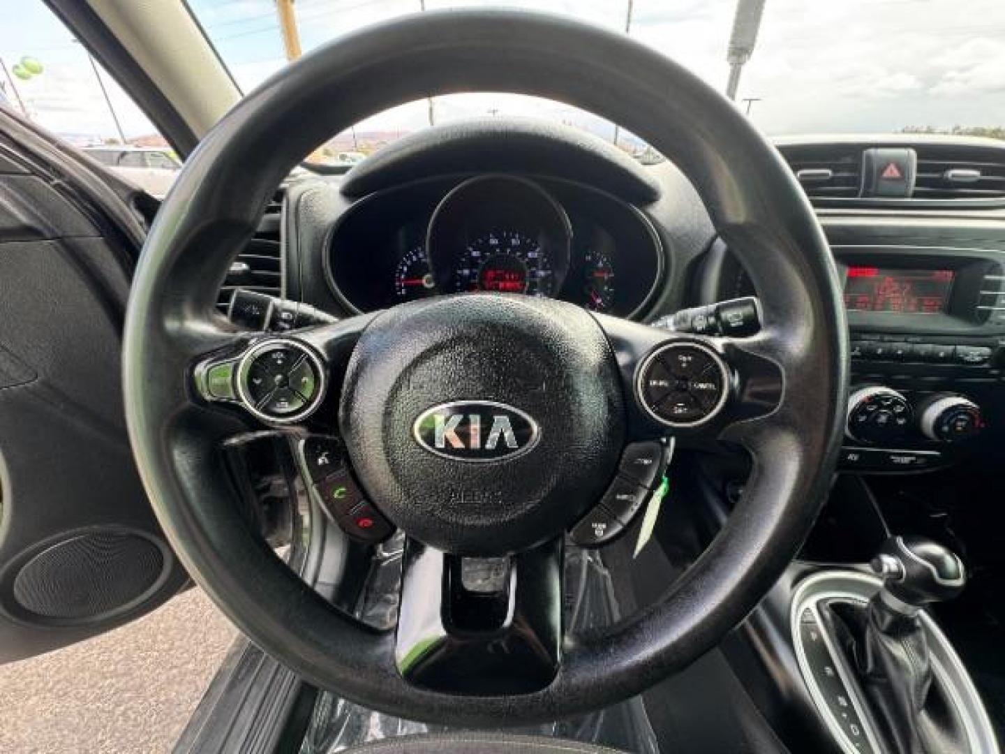 2016 Shadow Black /Black, cloth Kia Soul Base 6A (KNDJN2A28G7) with an 1.6L L4 DOHC 16V engine, 6-Speed Automatic transmission, located at 1865 East Red Hills Pkwy, St. George, 84770, (435) 628-0023, 37.120850, -113.543640 - Photo#16