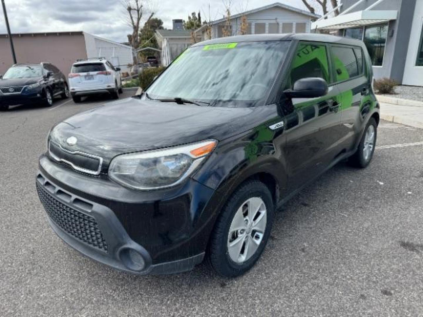 2016 Shadow Black /Black, cloth Kia Soul Base 6A (KNDJN2A28G7) with an 1.6L L4 DOHC 16V engine, 6-Speed Automatic transmission, located at 1865 East Red Hills Pkwy, St. George, 84770, (435) 628-0023, 37.120850, -113.543640 - Photo#3