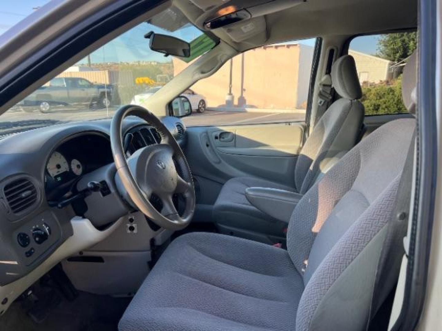 2007 Linen Gold Metallic /Dark Khaki / Light Graystone Leather Interior Dodge Grand Caravan SXT (2D4GP44L07R) with an 3.8L V6 OHV 12V engine, 4-Speed Automatic transmission, located at 1865 East Red Hills Pkwy, St. George, 84770, (435) 628-0023, 37.120850, -113.543640 - Photo#16