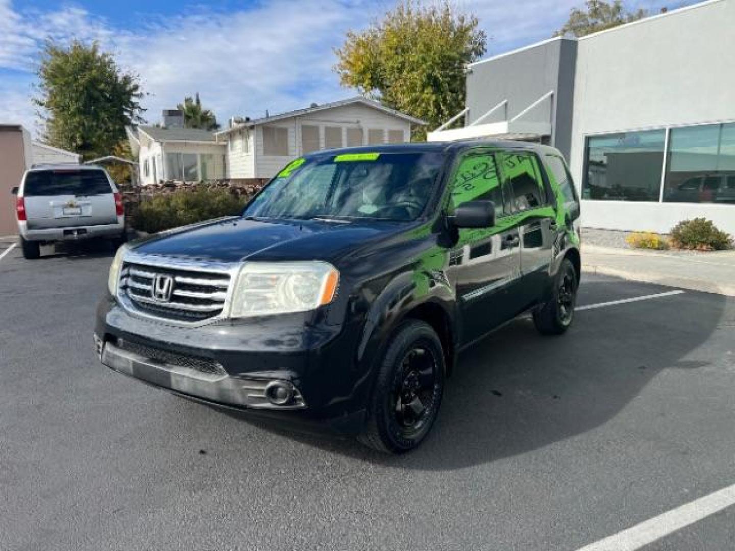 2012 Crystal Black Pearl /Gray Cloth Interior Honda Pilot LX 2WD 5-Spd AT (5FNYF3H27CB) with an 3.5L V6 SOHC 24V engine, 5-Speed Automatic transmission, located at 1865 East Red Hills Pkwy, St. George, 84770, (435) 628-0023, 37.120850, -113.543640 - Photo#2