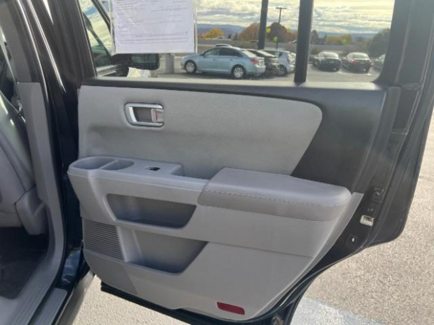 2012 Crystal Black Pearl /Gray Cloth Interior Honda Pilot LX 2WD 5-Spd AT (5FNYF3H27CB) with an 3.5L V6 SOHC 24V engine, 5-Speed Automatic transmission, located at 1865 East Red Hills Pkwy, St. George, 84770, (435) 628-0023, 37.120850, -113.543640 - Photo#29