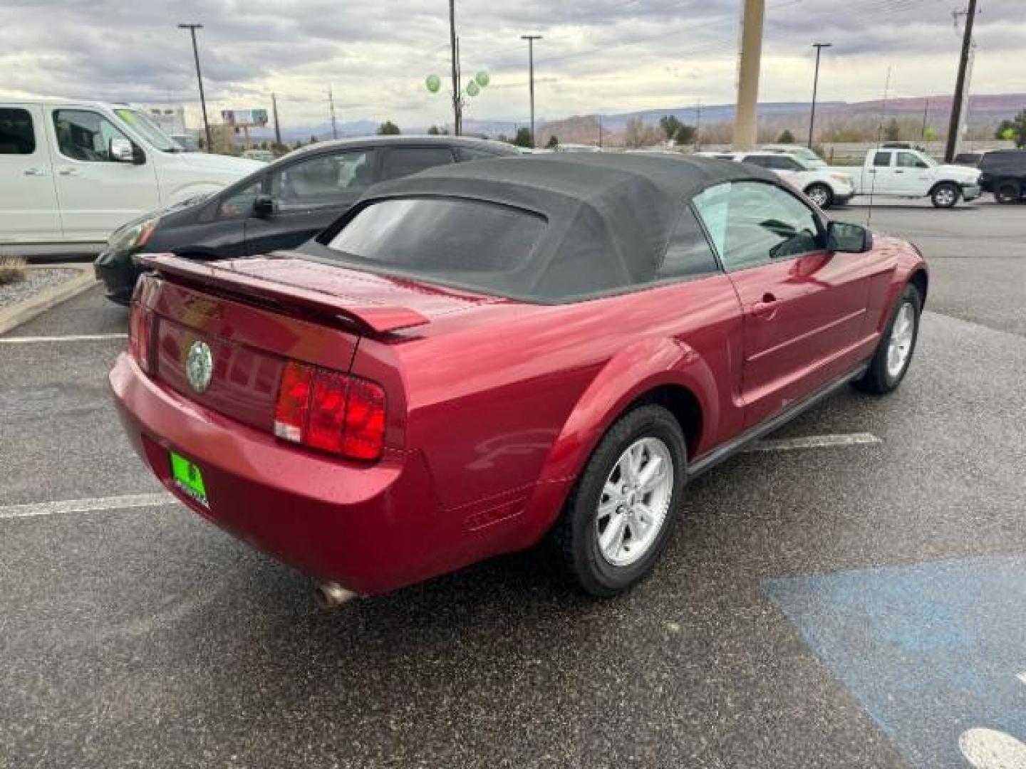 2006 Red Fire Metallic wi /Dark Charcoal/Red Le Ford Mustang V6 Deluxe Convertibl (1ZVFT84N065) with an 4.0L V6 SOHC 12V engine, 5-Speed Automatic transmission, located at 1865 East Red Hills Pkwy, St. George, 84770, (435) 628-0023, 37.120850, -113.543640 - We specialize in helping ALL people get the best financing available. No matter your credit score, good, bad or none we can get you an amazing rate. Had a bankruptcy, divorce, or repossessions? We give you the green light to get your credit back on the road. Low down and affordable payments that fit - Photo#6