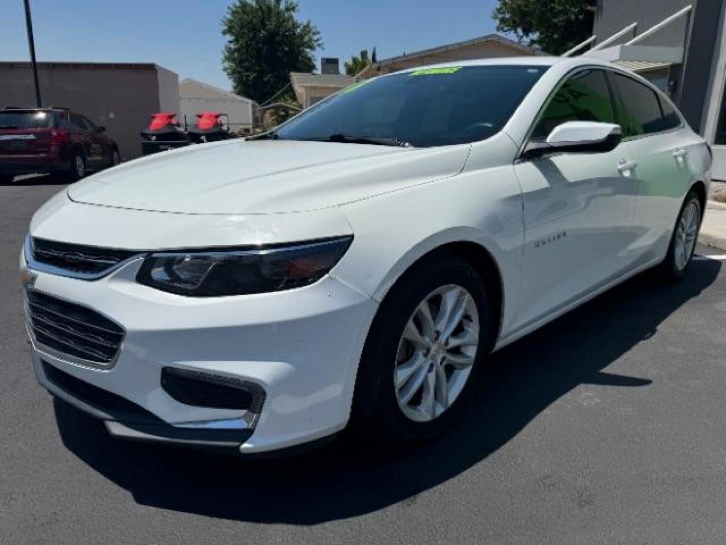 2018 Summit White Chevrolet Malibu SEDAN 4-DR (1G1ZD5ST9JF) with an 1.5L L4 DOHC 16V engine, 6-Speed Automatic transmission, located at 1865 East Red Hills Pkwy, St. George, 84770, (435) 628-0023, 37.120850, -113.543640 - Photo#2