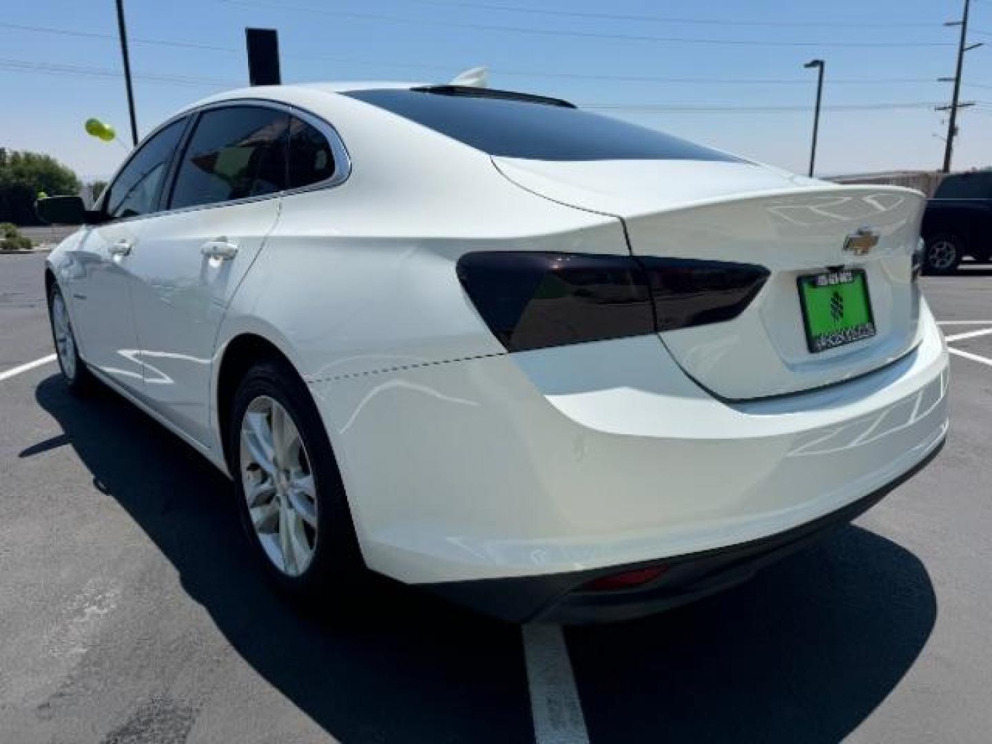 2018 Summit White Chevrolet Malibu SEDAN 4-DR (1G1ZD5ST9JF) with an 1.5L L4 DOHC 16V engine, 6-Speed Automatic transmission, located at 1865 East Red Hills Pkwy, St. George, 84770, (435) 628-0023, 37.120850, -113.543640 - Photo#4