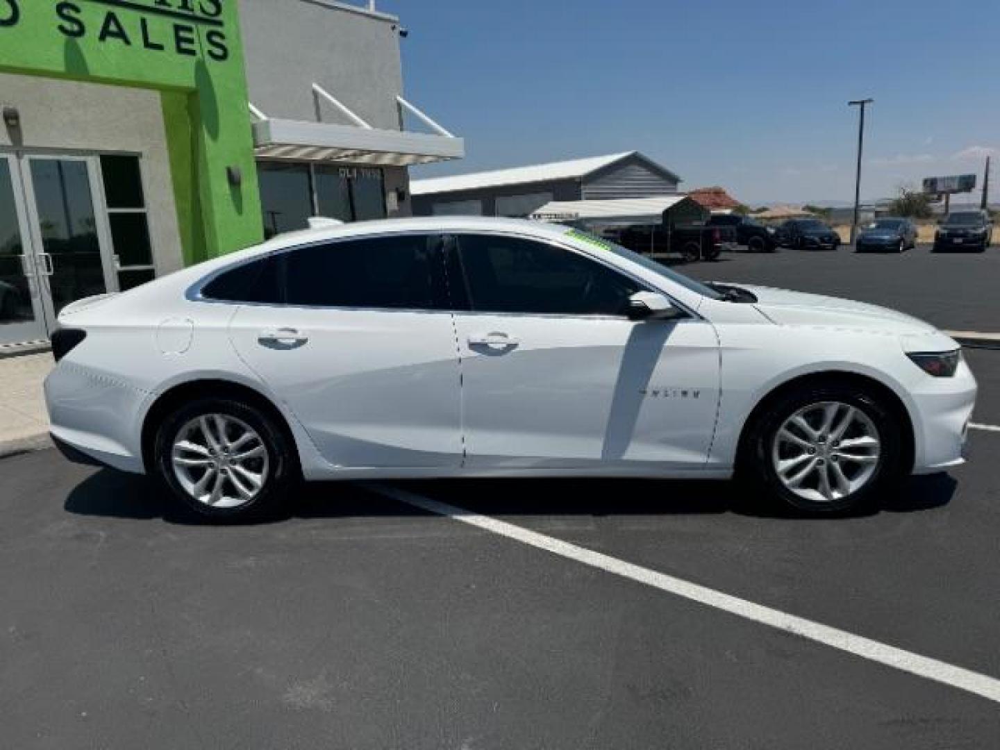 2018 Summit White Chevrolet Malibu SEDAN 4-DR (1G1ZD5ST9JF) with an 1.5L L4 DOHC 16V engine, 6-Speed Automatic transmission, located at 1865 East Red Hills Pkwy, St. George, 84770, (435) 628-0023, 37.120850, -113.543640 - Photo#7