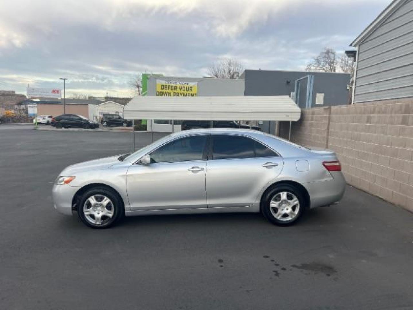 2007 Titanium Metallic /Bisque Cloth Interio Toyota Camry LE V6 (4T1BK46KX7U) with an 3.5L V6 DOHC 24V engine, 6-Speed Automatic transmission, located at 940 North Main Street, Cedar City, UT, 84720, (435) 628-0023, 37.692936, -113.061897 - This vehicle is a Mechanic Special. This means it will need some love. Runs a drives fine but has body damage, leaks or other mechanical issues. It did NOT pass our 50 point inspection. Get a great deal on a less than perfect car. These cars do NOT qualify for our in house financing. Cash and carry, - Photo#3