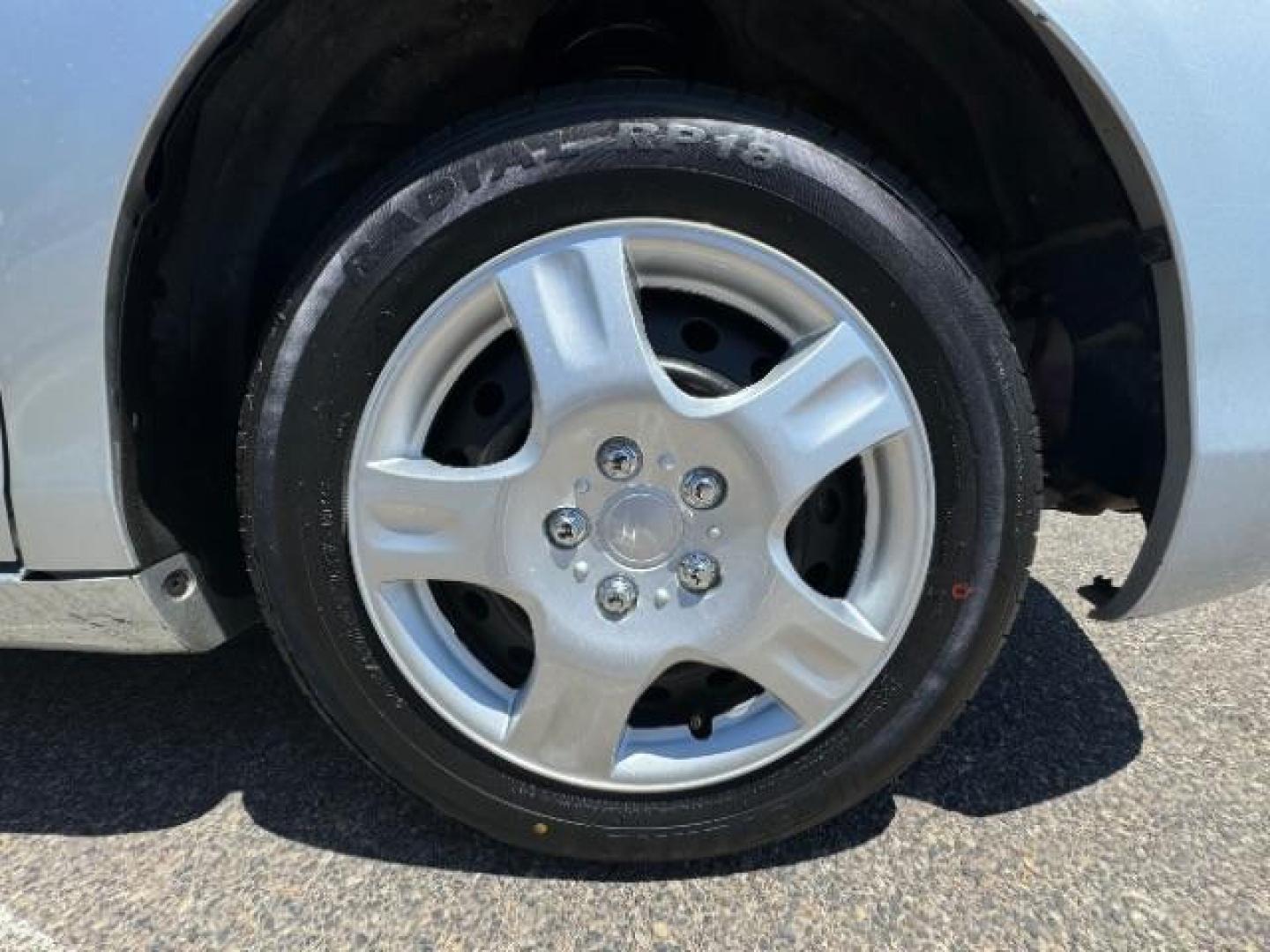 2007 Titanium Metallic /Bisque Cloth Interio Toyota Camry LE V6 (4T1BK46KX7U) with an 3.5L V6 DOHC 24V engine, 6-Speed Automatic transmission, located at 940 North Main Street, Cedar City, UT, 84720, (435) 628-0023, 37.692936, -113.061897 - We specialize in helping ALL people get the best financing available. No matter your credit score, good, bad or none we can get you an amazing rate. Had a bankruptcy, divorce, or repossessions? We give you the green light to get your credit back on the road. Low down and affordable payments that fit - Photo#8