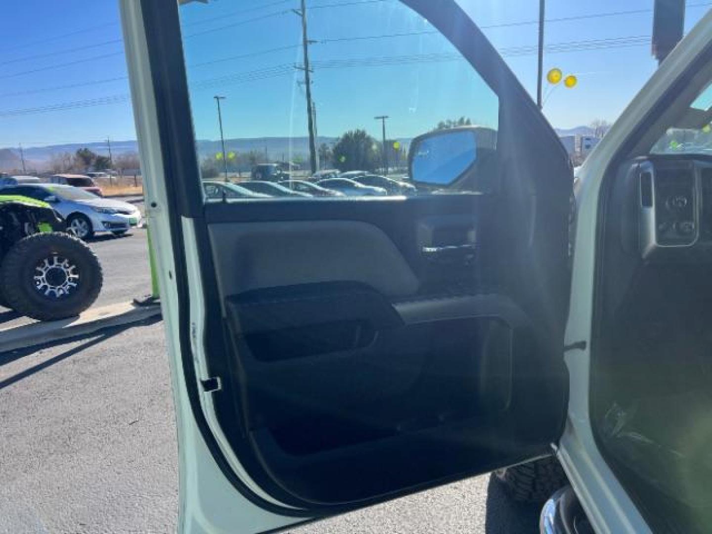 2015 Summit White /Jet Black Chevrolet Silverado 2500HD LT Crew Cab 4WD (1GC1KVEB3FF) with an 6.0L V8 OHV 16V CNG engine, 6-Speed Automatic transmission, located at 1865 East Red Hills Pkwy, St. George, 84770, (435) 628-0023, 37.120850, -113.543640 - We specialize in helping ALL people get the best financing available. No matter your credit score, good, bad or none we can get you an amazing rate. Had a bankruptcy, divorce, or repossessions? We give you the green light to get your credit back on the road. Low down and affordable payments that fit - Photo#12