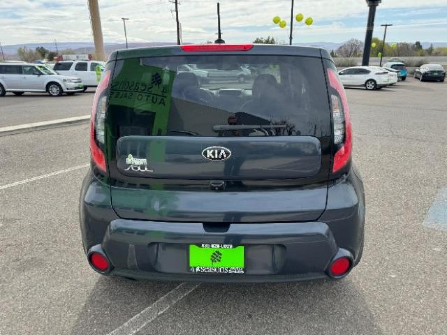 2016 Fathom Blue /Black, leather Kia Soul ! (KNDJX3A50G7) with an 2.0L L4 DOHC 16V engine, 6-Speed Automatic transmission, located at 940 North Main Street, Cedar City, UT, 84720, (435) 628-0023, 37.692936, -113.061897 - Photo#8